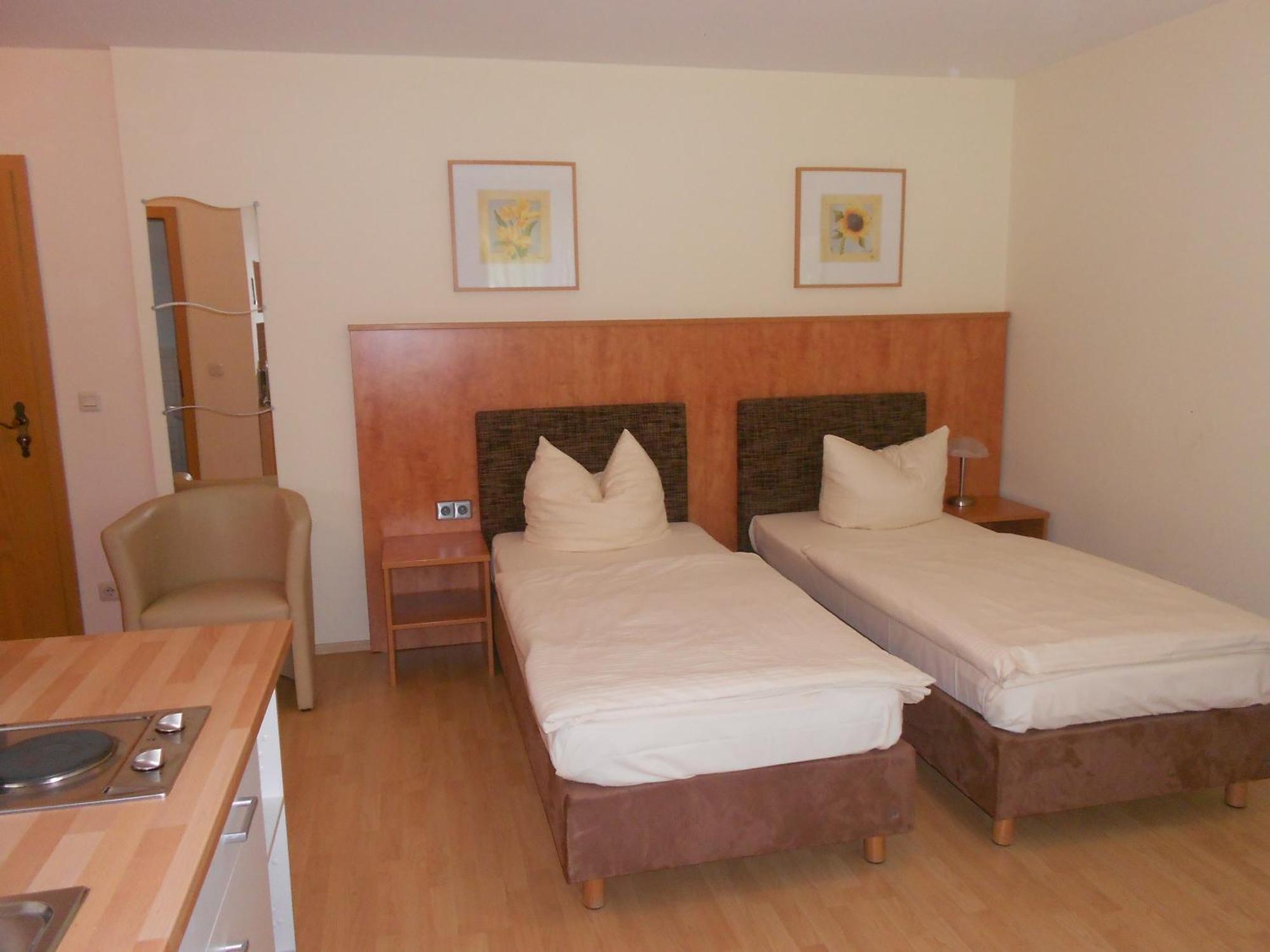 Apartment-Pension Schwalbennest Herzogenaurach Quarto foto