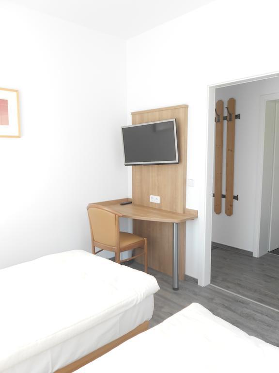 Apartment-Pension Schwalbennest Herzogenaurach Quarto foto